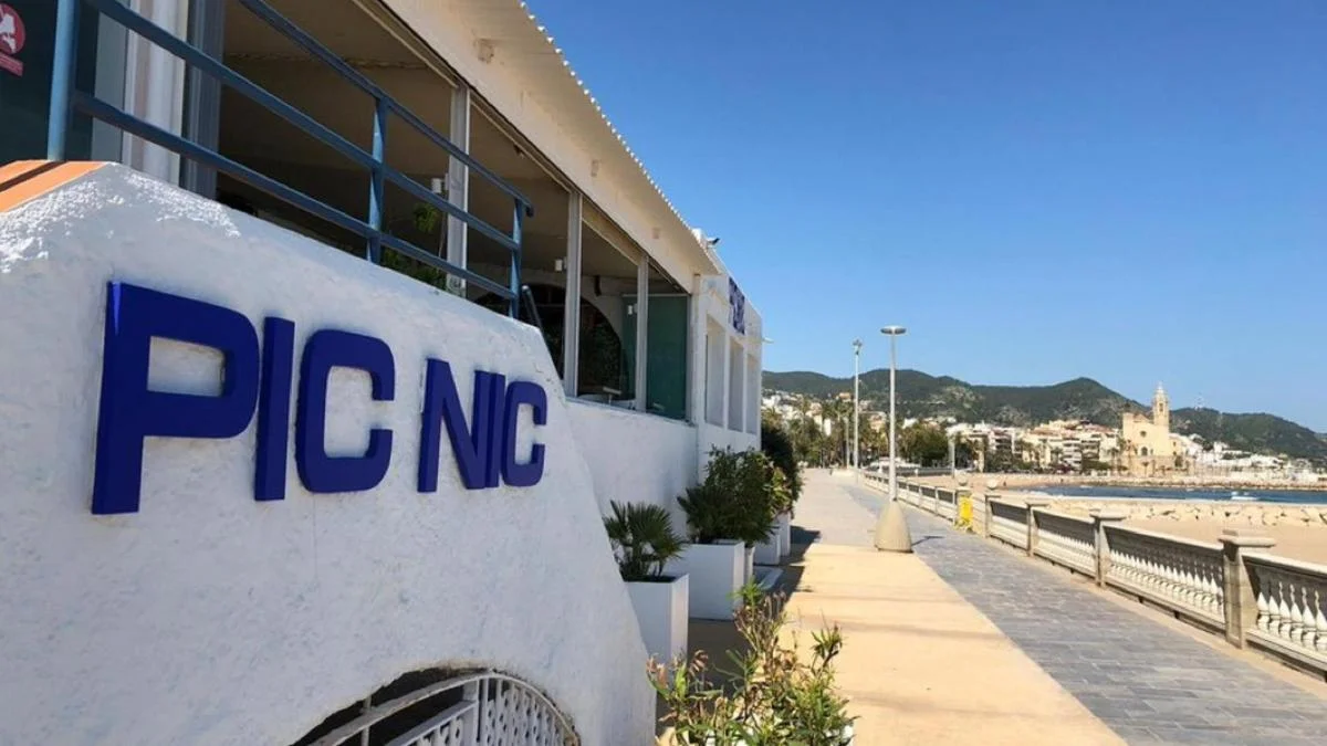 Historical Sitges Restaurant Forced to Close Ahead of Demolition