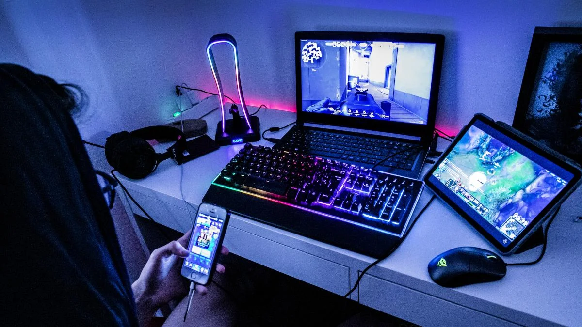 Understanding Screen Addiction: The Impact of Excessive Phone Use on Youth Mental Health