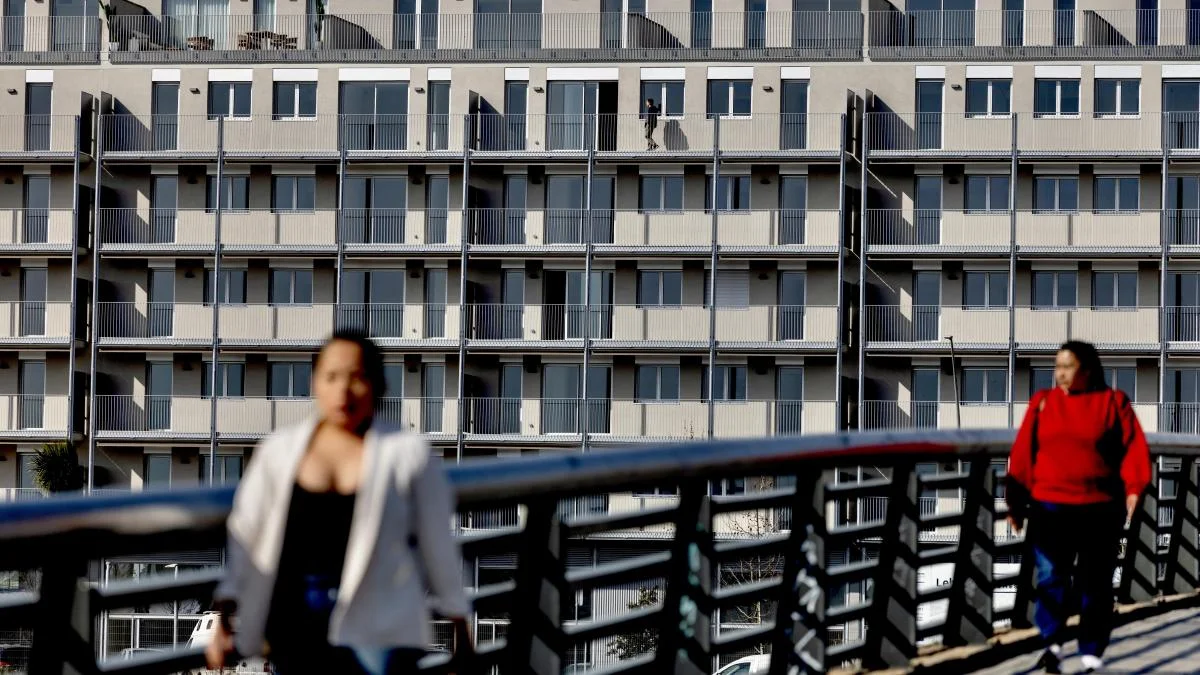 Impact of Rising Bond Yields on Housing Market Dynamics